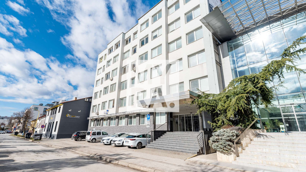 Priestor cca 80m2 Kukučínova  - Prenájom