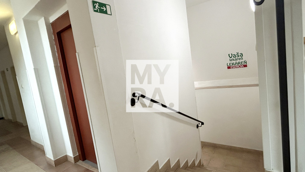 PREDAJ / historickej budovy Weberovho domu v Prešove