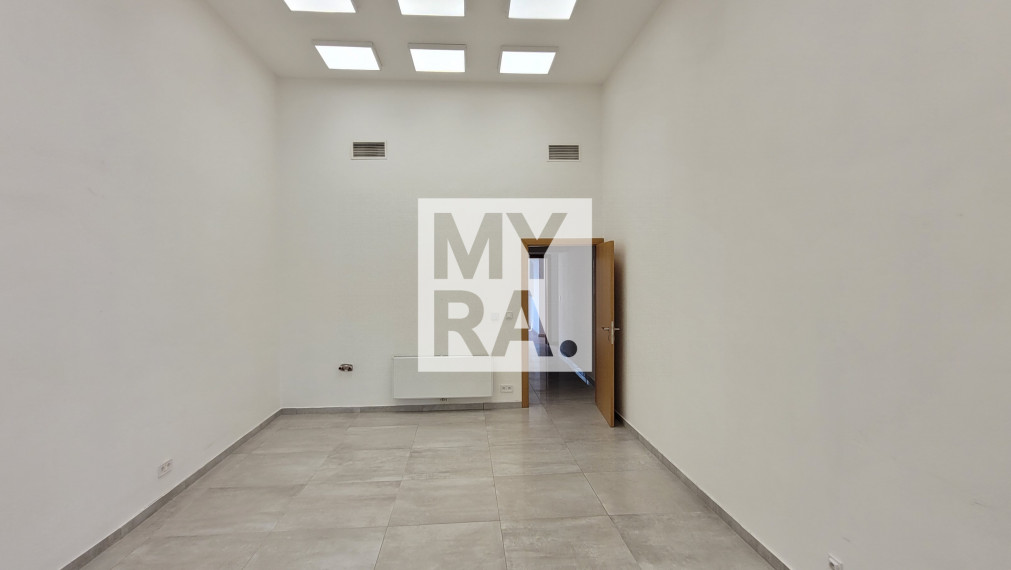 Ambulancia, kancelária alebo obchodný priestor, prízemie, 2x parkovanie, 94 m2, klimatizácia