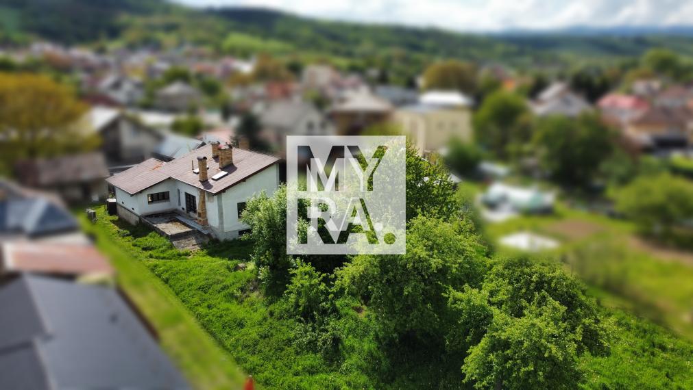 Skolaudovaný, komfortne riešený rodinný dom v štádiu holodom.