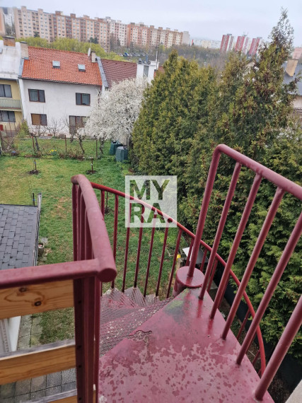 Mezonetový byt v RD nad Popradskou ulicou