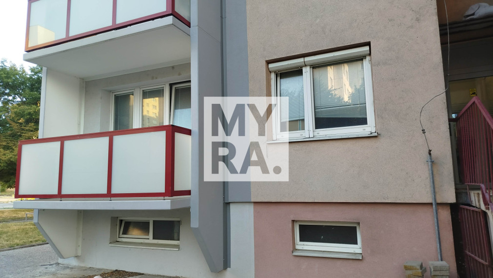 Ponúkame na predaj 2-izbový byt v Bratislave – Dúbravke, ul. Drobného
