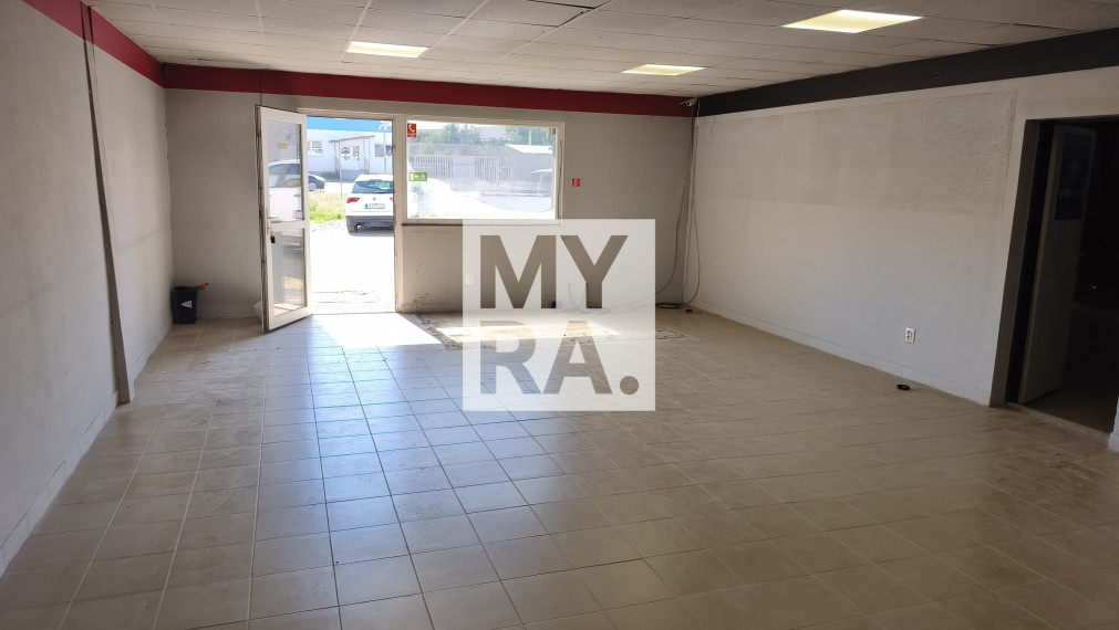 PRENÁJOM PREDAJNE A SKLADOV – HERLIANSKA UL., VRANOV NAD TOPĽOU